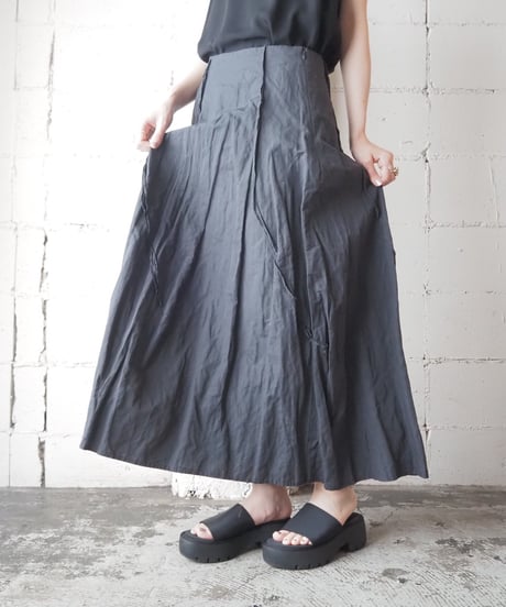 Escargot Skirt Cut Off Design BK