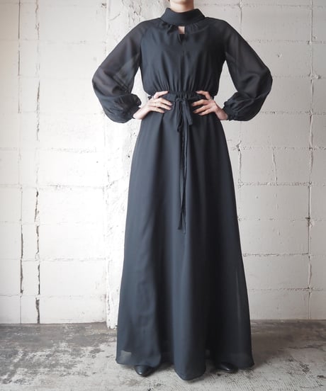 1970-80’s EURO Turn Over Collar Sheer Sleeve Dress BK