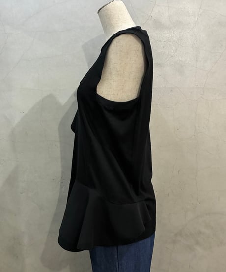 TOGA ARCHIVES Ruffled Design N/S Tops BK