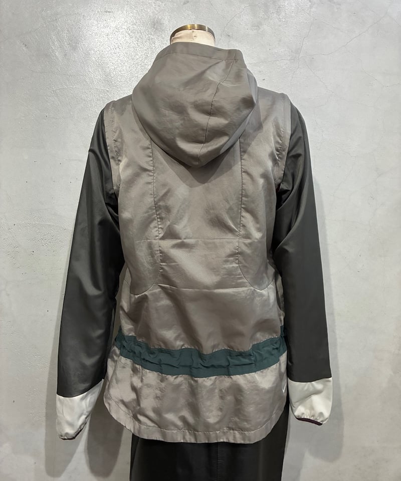 GYAKUSOU NIKE UNDERCOVER Removal Sleeve Zipup J