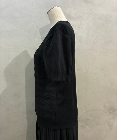 Short Sleeve Poly Knit BK