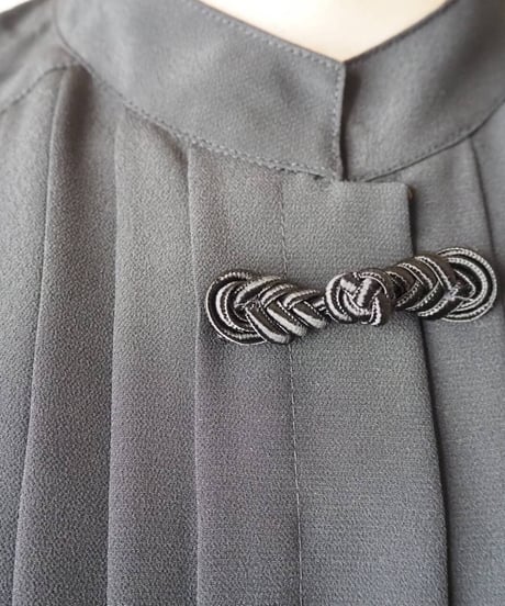 Pleated Collar China Shirts BK