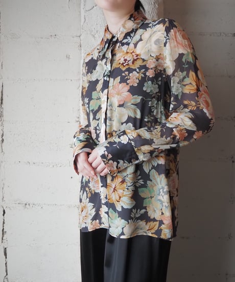Contrast Collar & Cuffs Sheer Floral Shirt BKYEPI