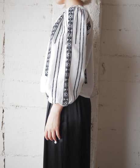 Romanian Hand Embroidered Blouse WHBK