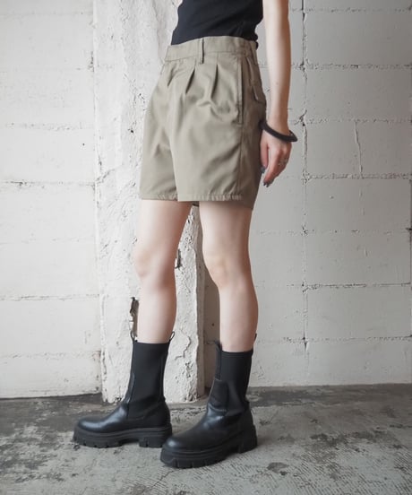 Military Tuck Shorts BE