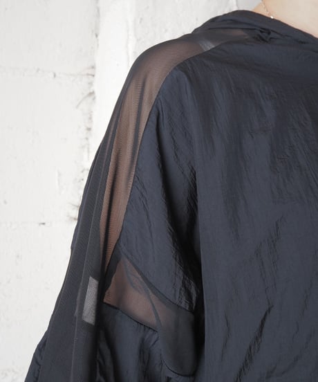 NIKE Sheer Gusset Half Zip Hoodie BK
