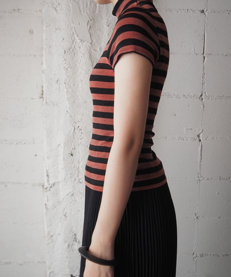 BCBG Mock Neck Stripe Cutsewn ORBRBK