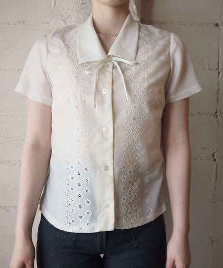1960's Front Ribbon Flower Lace Blouse WH