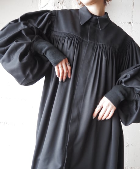 Remake Long Rib Gather Coat BK