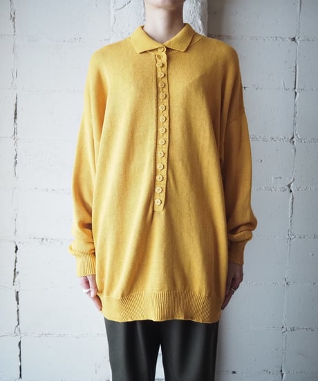 Many Button Collar Knit YE