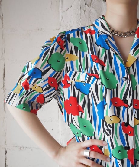 Open Collar Pattern Peplum Shirt WHBKBL