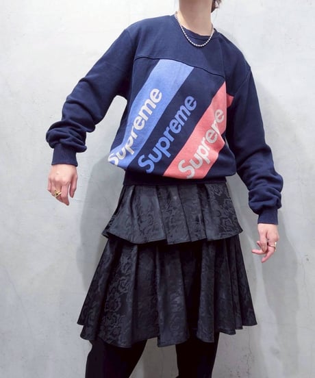 Supreme Logo Print Sweat NVBLRE