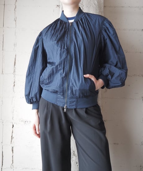 Gathered Volume Sleeve MA-1 NV