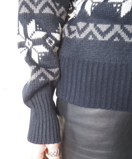 Snowflake Nordic Sweater BKWH