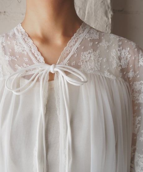 Flared Lace Sleeve Sheer Robe WH