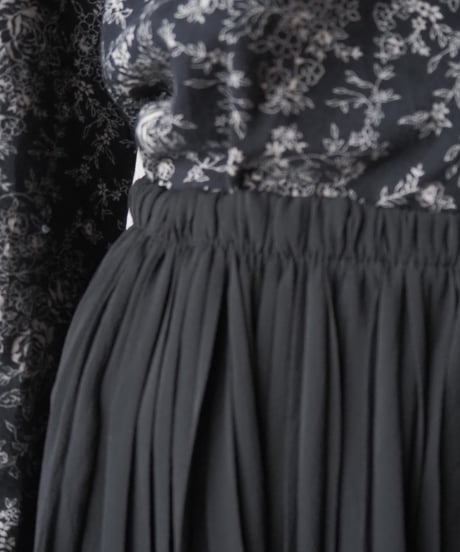 Pleated Super Wide Pants BL