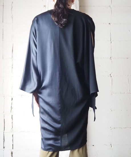 Design Sleeve Tunic Blouse BK