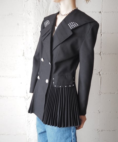 Big Shoulder Pleated Design Jacket BK
