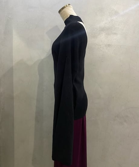 Back Cross Open Knit Tops BK