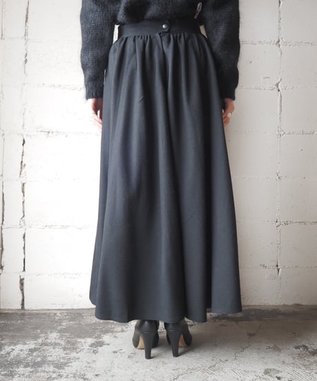 Front Buckle Flared Skirt BK