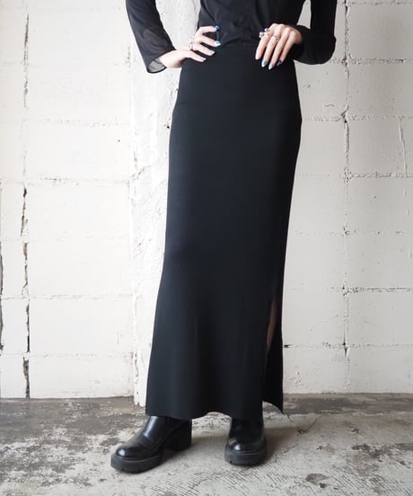 Side Slit Easy Tight Skirt BK