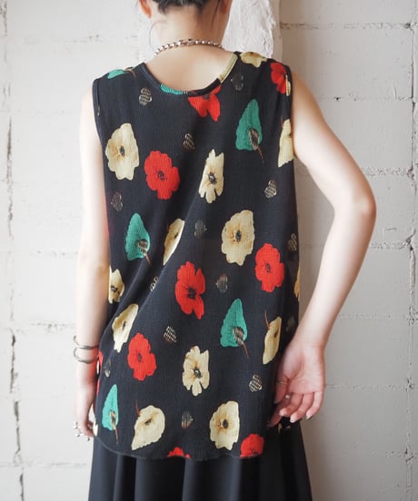 Flower Pattern Pleated Blouse BKREYE
