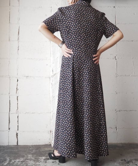 Open Collar Small Pattern Dress NV