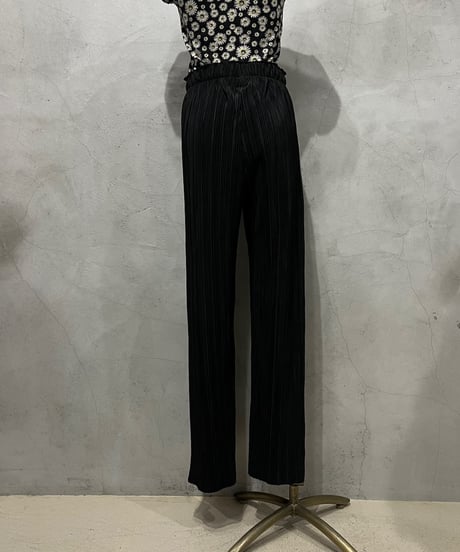 Pleated Easy Pants DGR