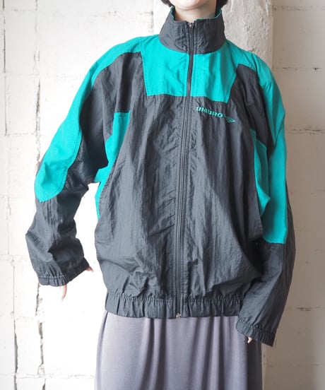 1990's UMBRO Zip Up Nylon Jacket BKGN