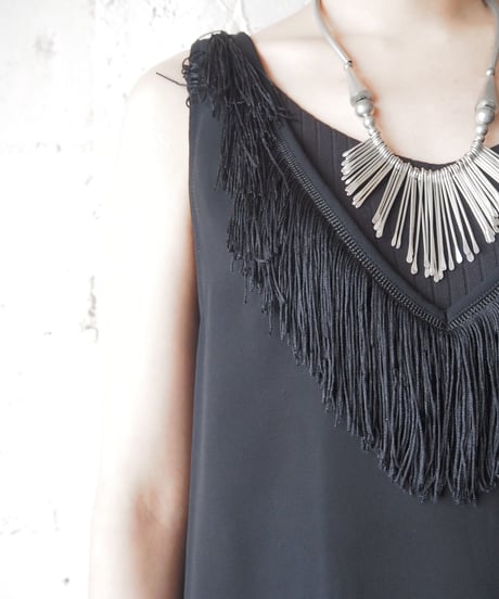 Sleeveless Vneck Fringe Blouse BK