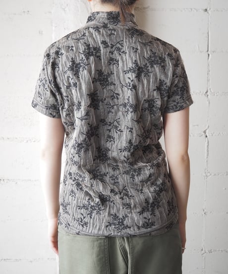 S/S Flower Pattern Mock Neck Tops GRBK