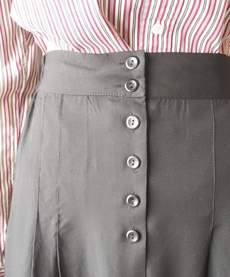 Front Button Flare Skirt BK