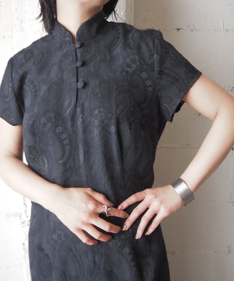 Shadow Pattern Center Slit Dress BK