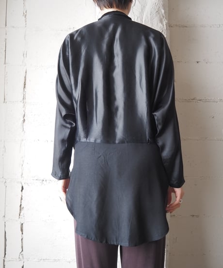 Irregular Hem Tuck Satin Combination Shirt BK