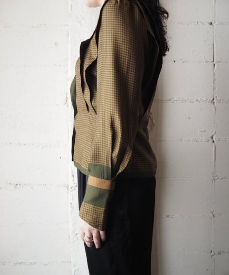 Back Horseprint Asymmetric Shirt BR