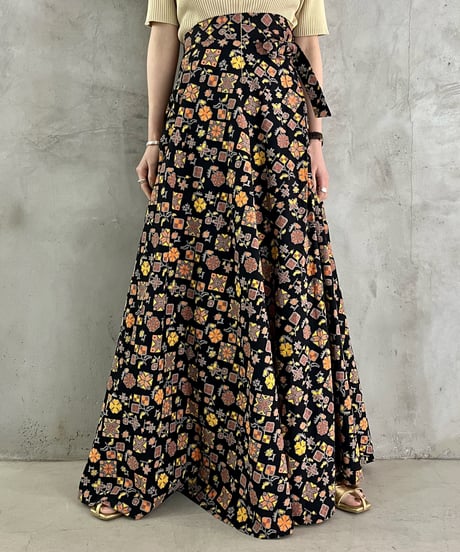 Geometric Pattern Rapped Skirt  BKOR