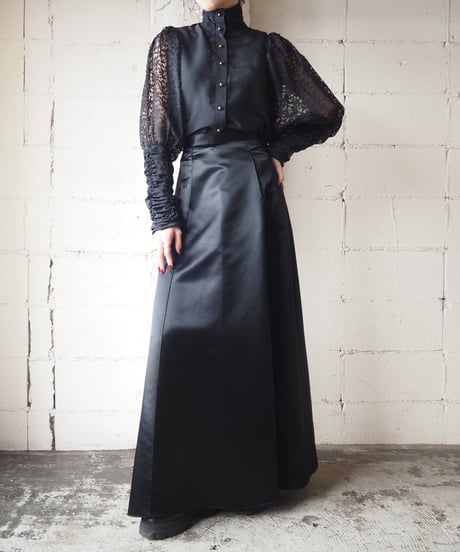 Leg Of Mouton Lace Sleeve Blouse BK