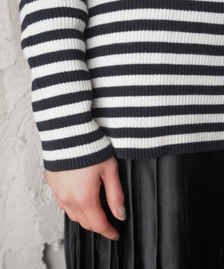 Border Rib Knit BKWH
