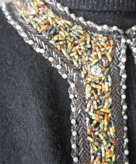 Collarless Beads Design Knit Cardigan BK