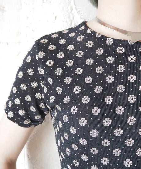 Small Pattern Crew Neck Cutsewn BKWH