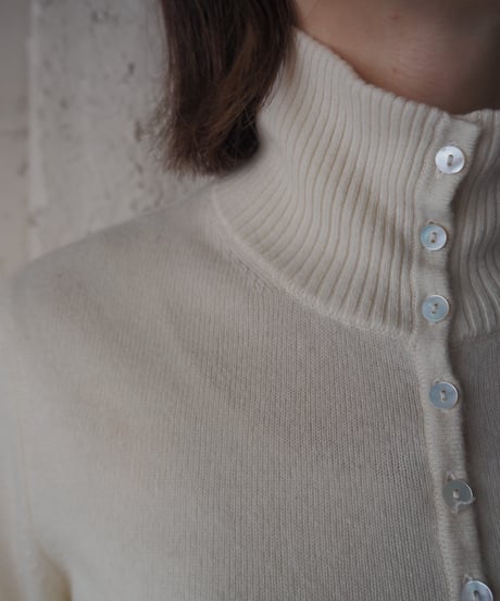 LAND'S END Button Design Knit WH