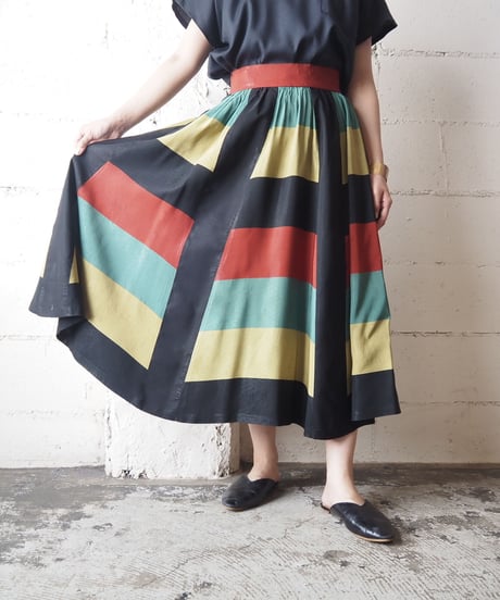 1960's Border Flared Skirt BLRE