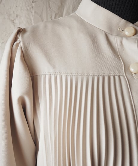 Stand Collar Pleated Coat BE