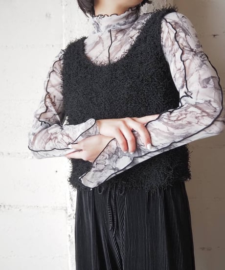 Cropped Shaggy Knit Vest BK