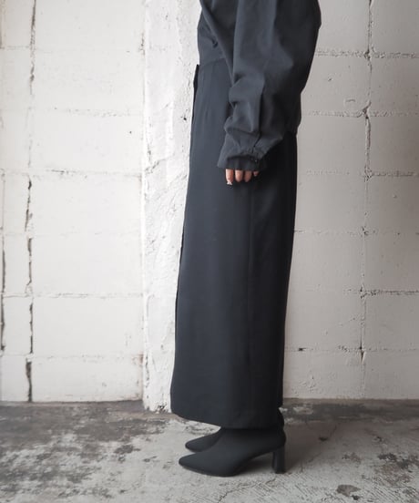 Front Button Tight Skirt BK