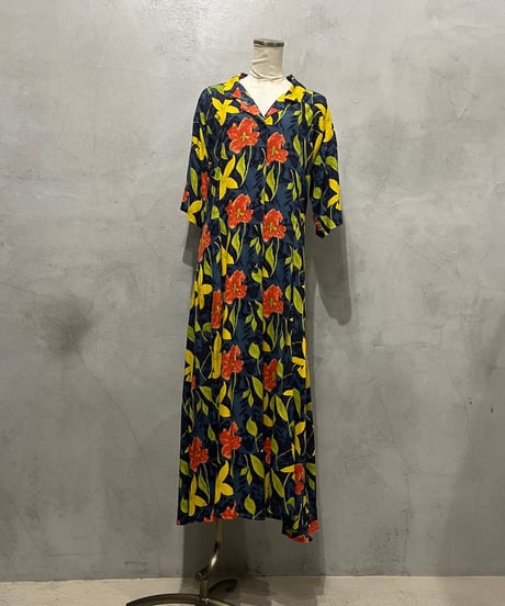 Open Collar Flower Pattern Dress NVGNYE