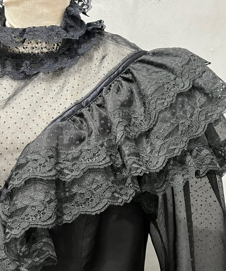GUNNIES Stand Collar Lace Blouse BK