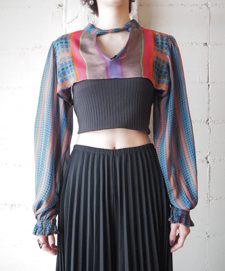 Peekaboo Design Pattern Blouse BLPI