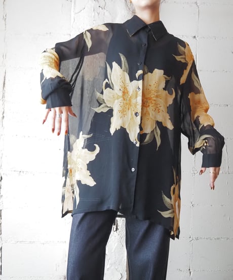 L/S Flower Pattern Sheer Shirt BK YE