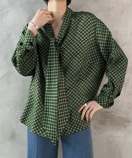 Boe Tie Pattern Blouse GN